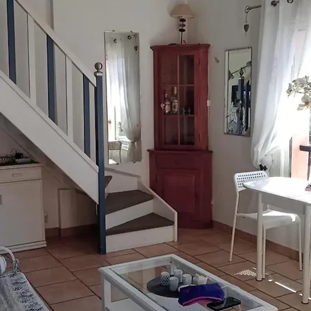 De Mazet Vue Et Piscine Partagee Roquebrune-sur-Argens