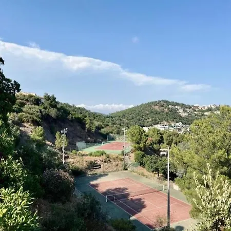 De Mazet Vue Et Piscine Partagee Apartamento *